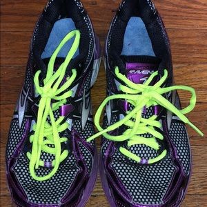 brooks running shoes